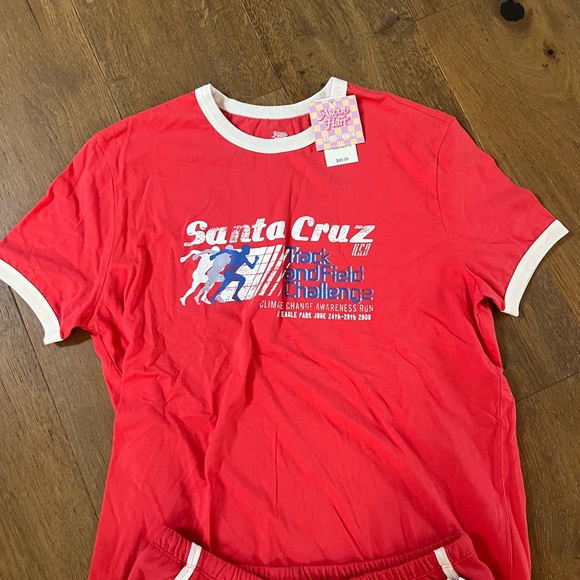 Ascot + Hart Santa Cruz Red Graphic T-Shirt + Shorts Size M NEW w/tags !!! - Picture 4 of 8